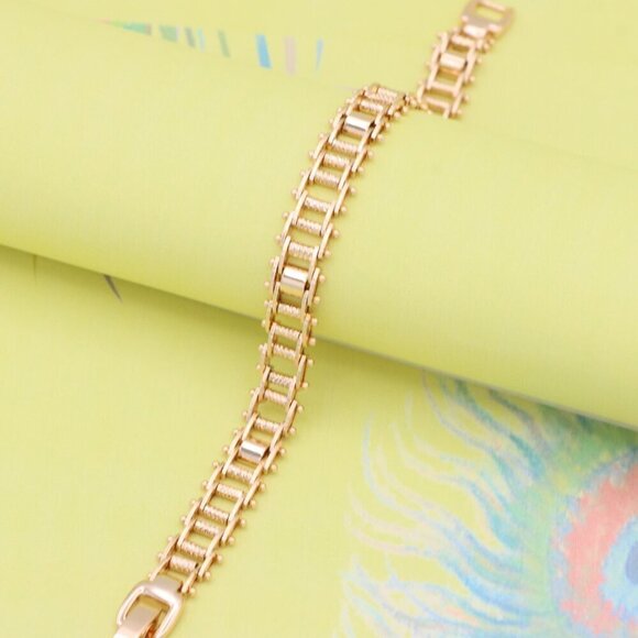 "Rose Gold Textured Link Chain Bracelet in Premium Brass Finish, XPBL0998 - Picture 5 of 12